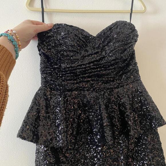 OPULENCE England ASOS black sequin strapless peplum mini dress - Picture 3 of 5